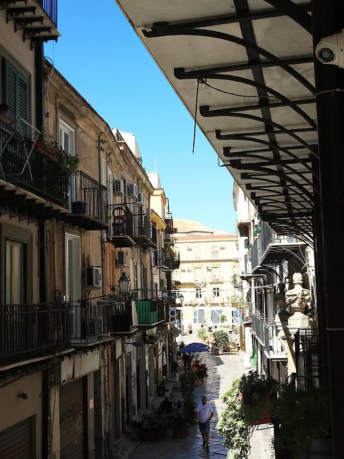 Il Corvo E La Volpe Apartment Palermo